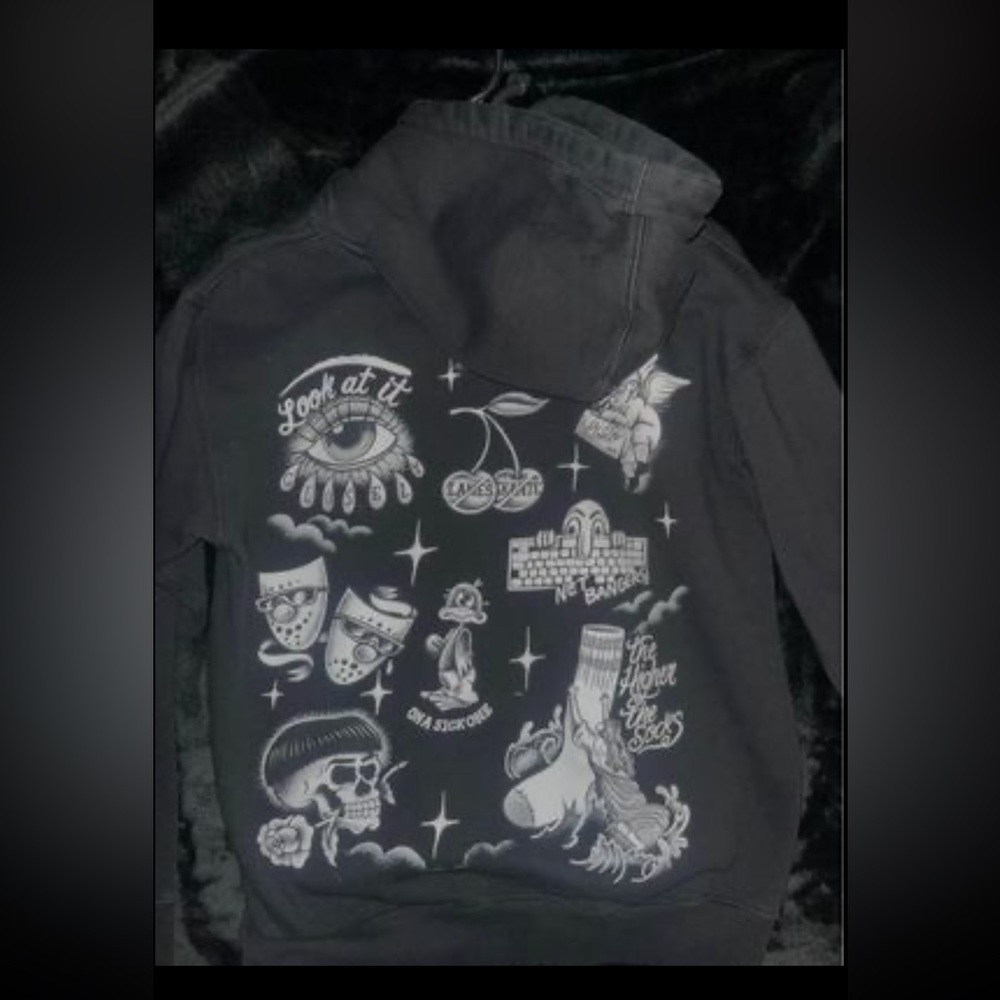 Zumiez hoodie